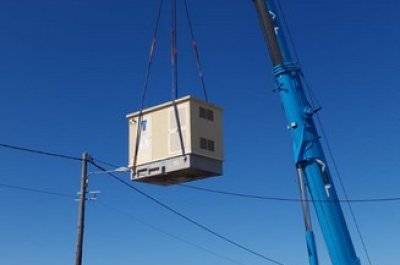 Livraison d'un poste de transformation à Saint-Pierre