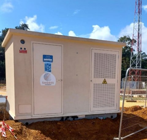 Vente et la livraison d'un poste de transformation préfabriqué en béton en Guyane